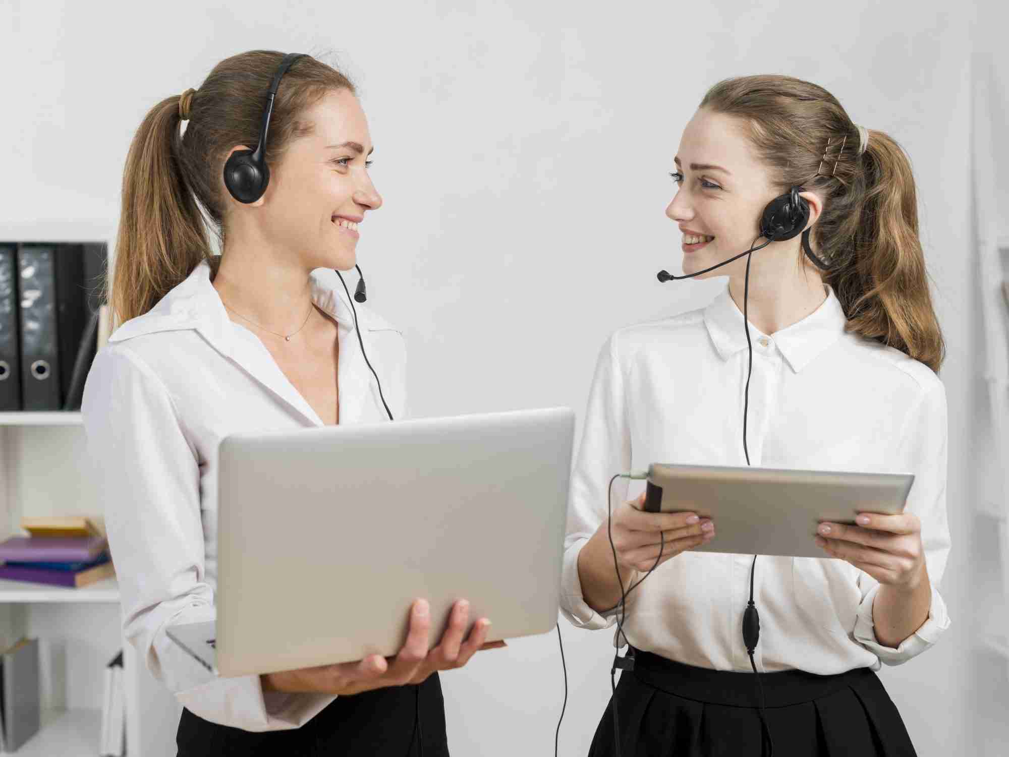 women working call center edited scaled