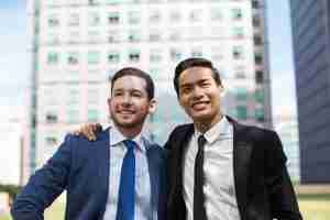 Average Salaries in China for Locals and Expats